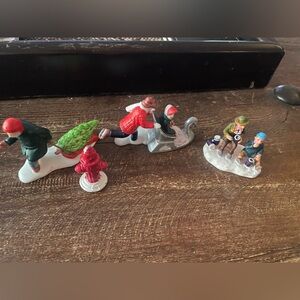 Department 56 Holiday Village figurines
